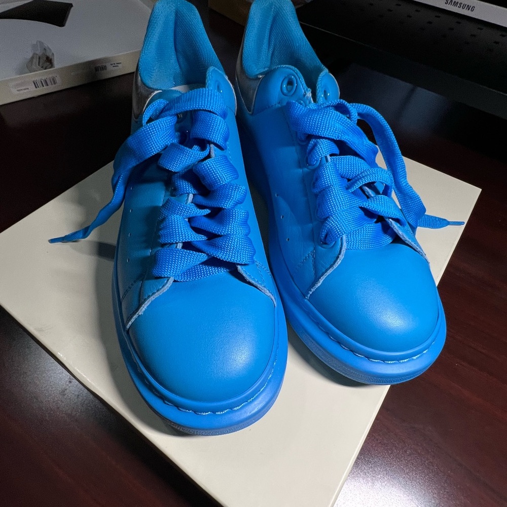 Blue Alexander McQueen sneakers 42D size